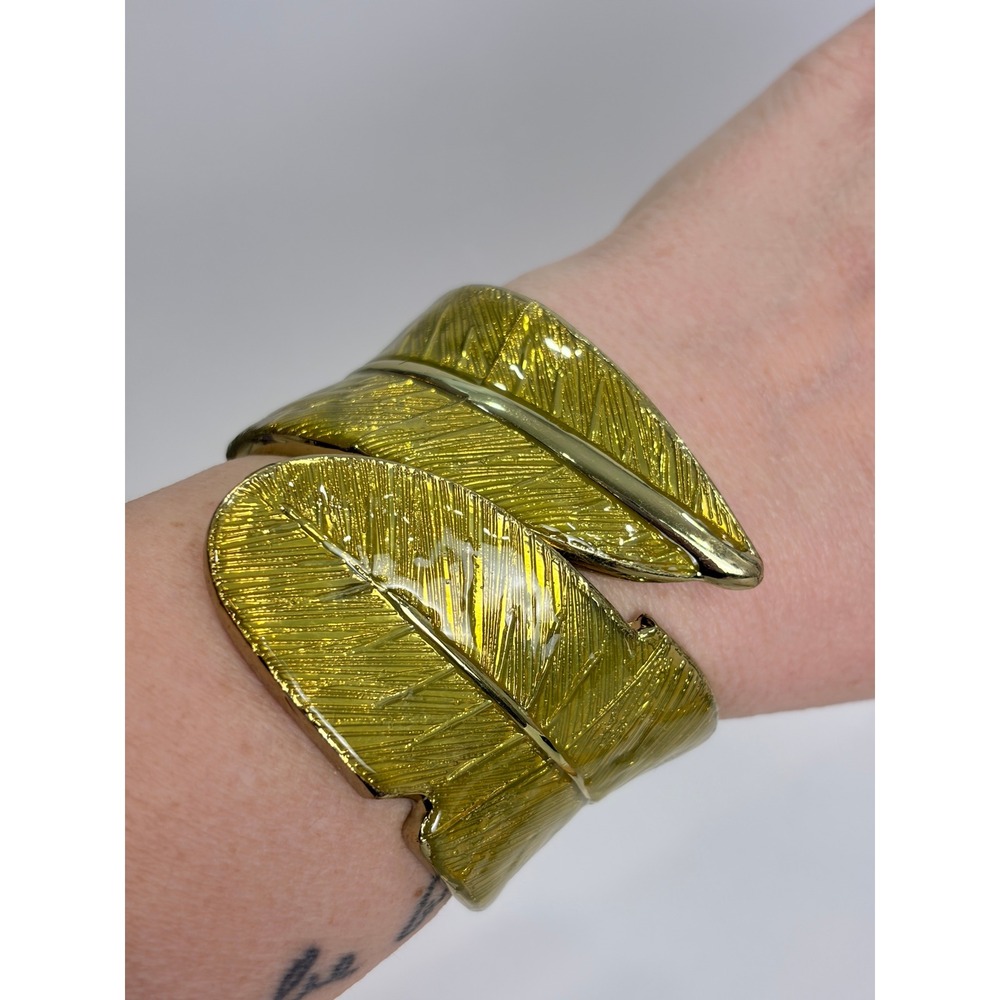Kirks Folly Double Leaf Bypass Cuff Bracelet Botanical Enamel Gold Tone Resort - Picture 2 of 10